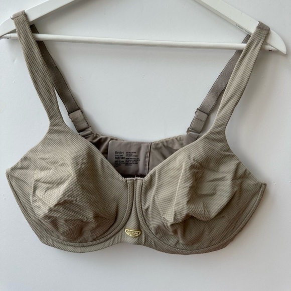 BERLEI - High Performance Underwire Non Padded Sports Bra Beige - 18DD (US 40DD) - Picture 2 of 11